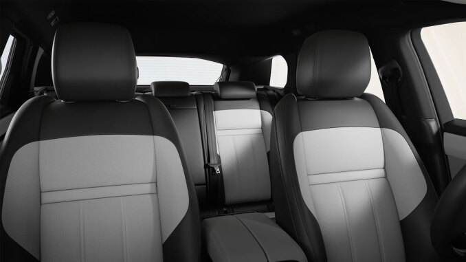 Land Rover Range Rover Evoque 1.5 P270e Edition 5dr Auto Hatchback - Image 5